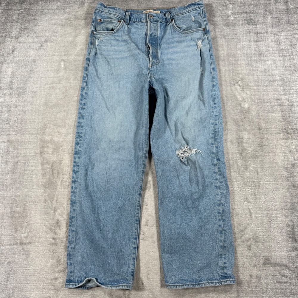 Levis Jeans Womens 31 Light Blue Premium Ribcage Straight Ankle Distressed